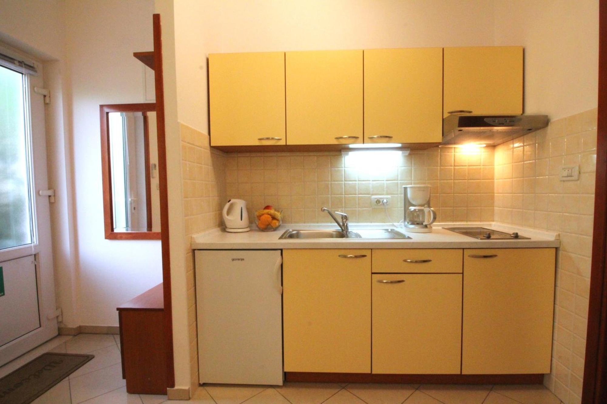 Artemis (adults Only) Apartma *