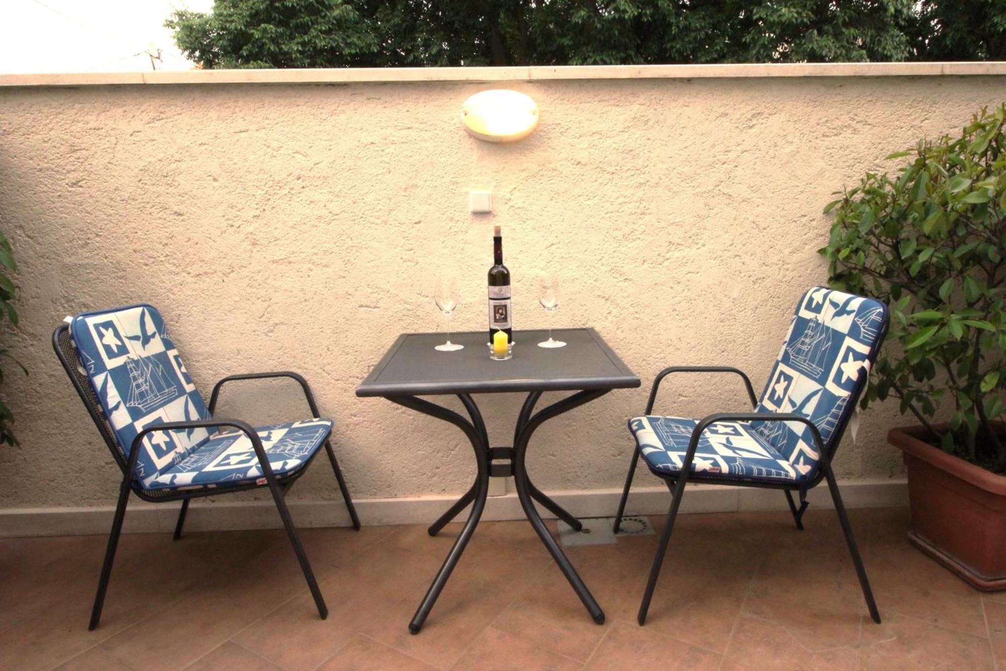 Artemis (adults Only) Apartma