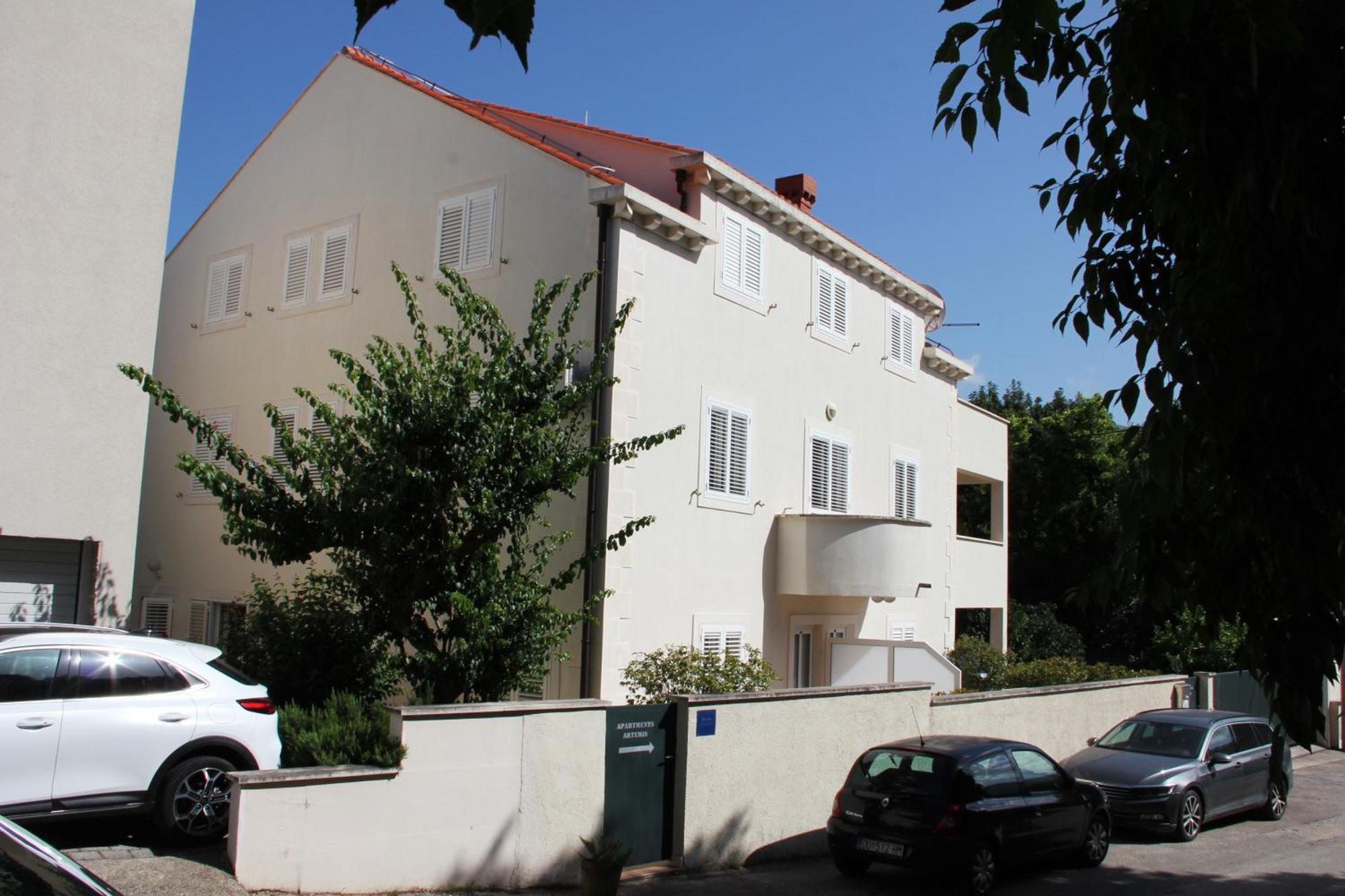 Apartma Artemis (adults Only)